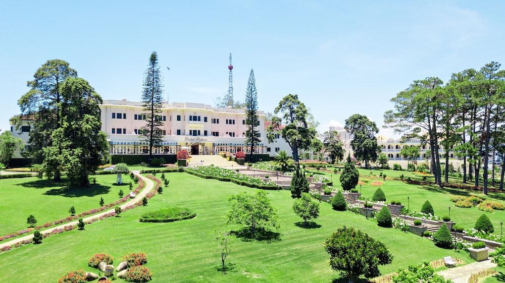 Dalat Palace Heritage Hotel Exterior foto